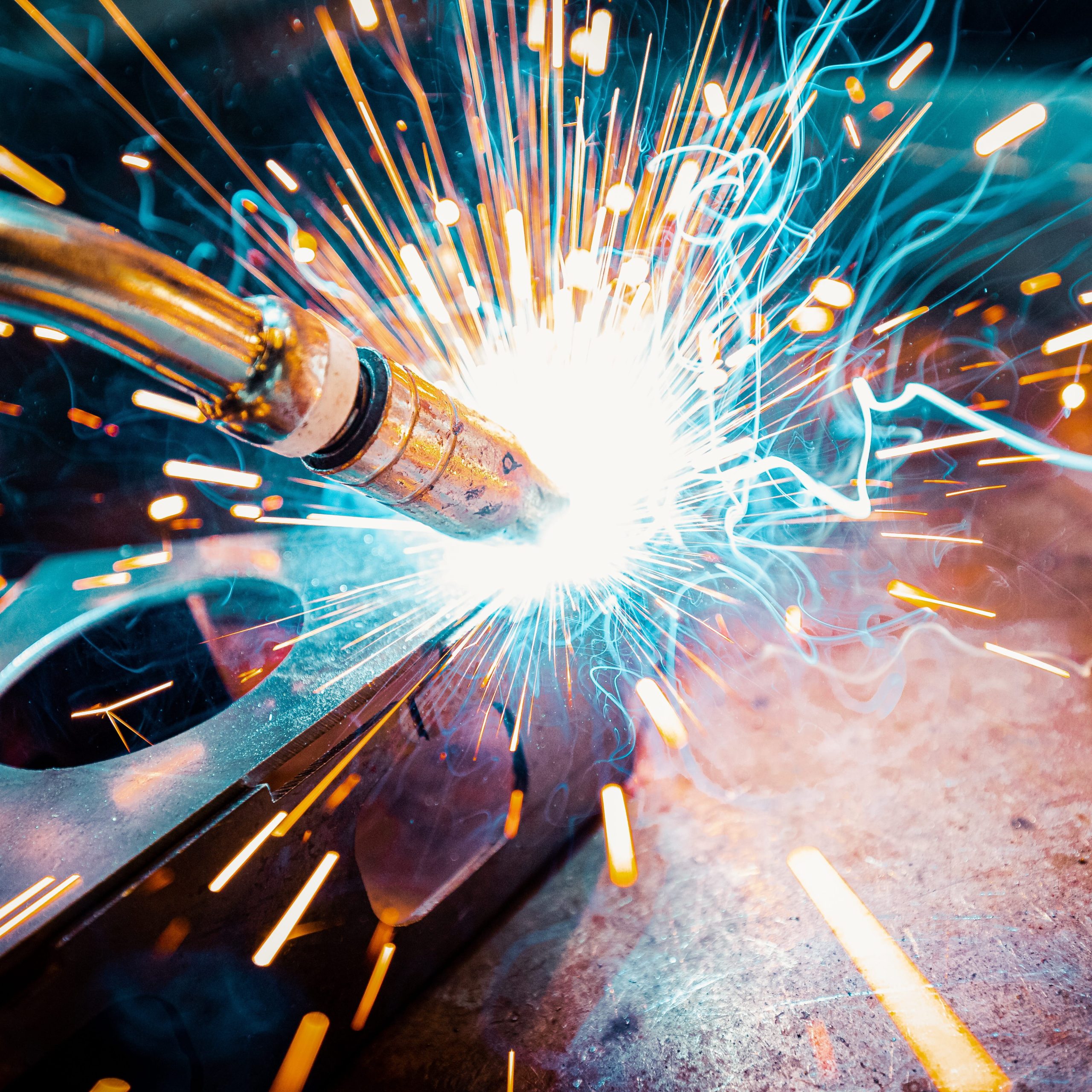 AdobeStock_366151302 - square Close-up-of-metal-welding
